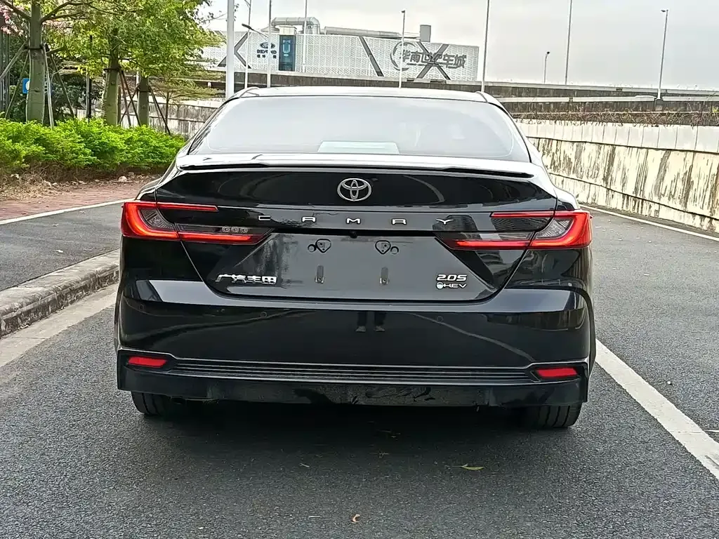 Toyota Camry 2024 из CN, фото 4