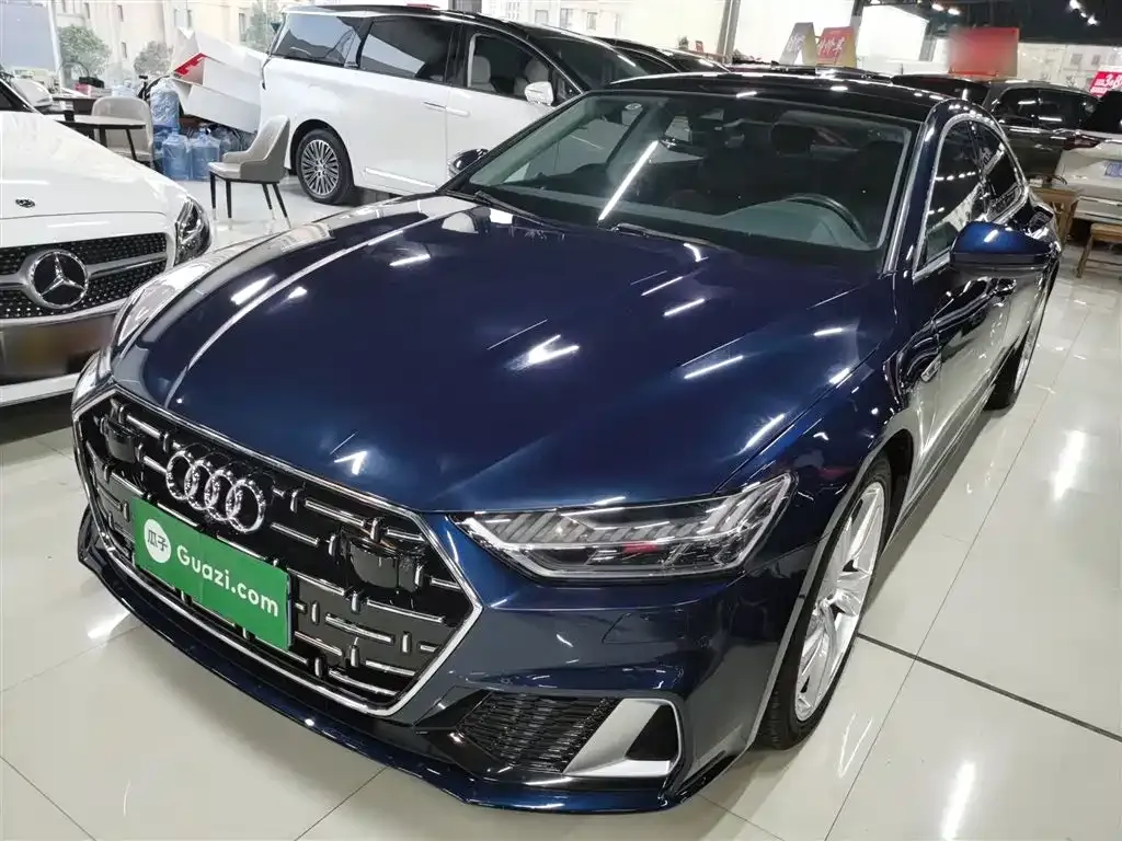 Audi A7L 2023 из CN, фото 2