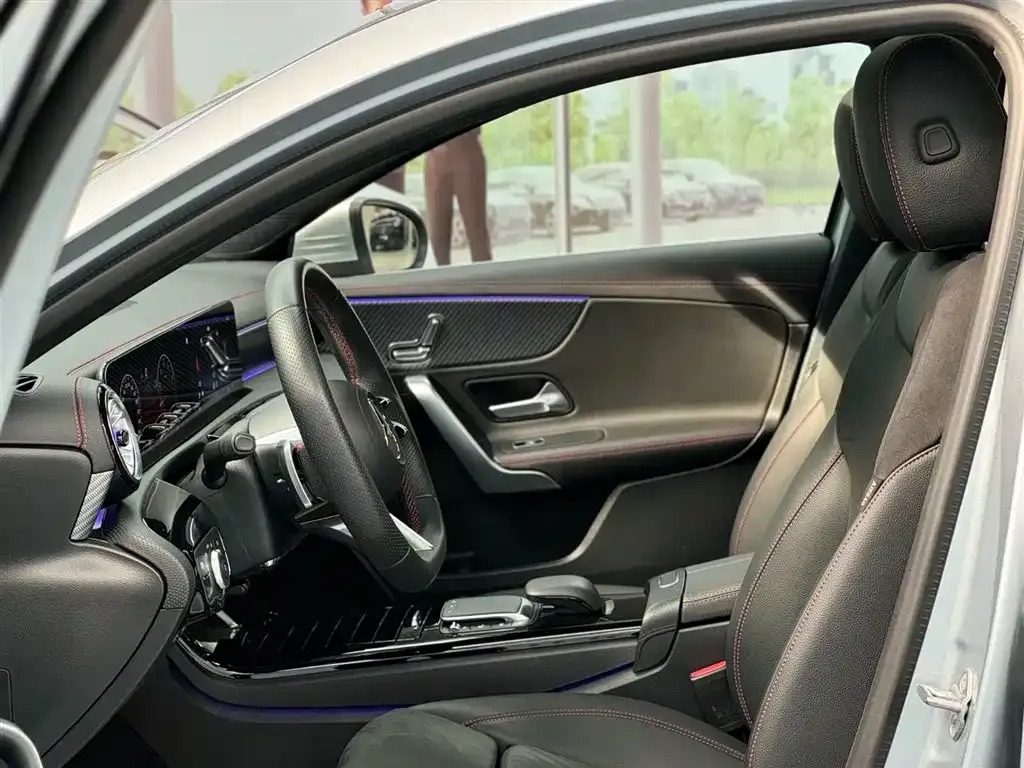 Mercedes-Benz A-Class 2023 из CN, фото 6