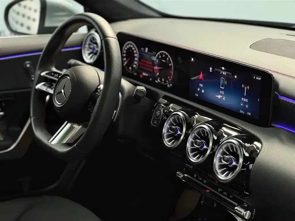 Mercedes-Benz A-Class 2023 из CN, фото 9