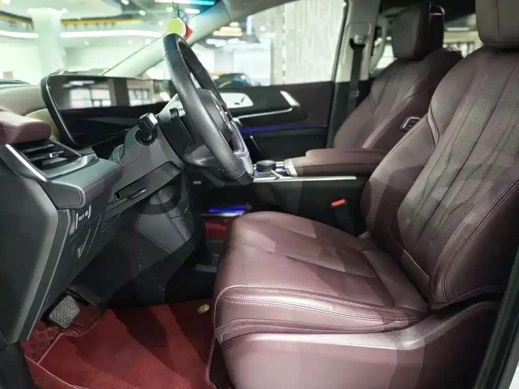 Buick Century 2023 из CN, фото 4