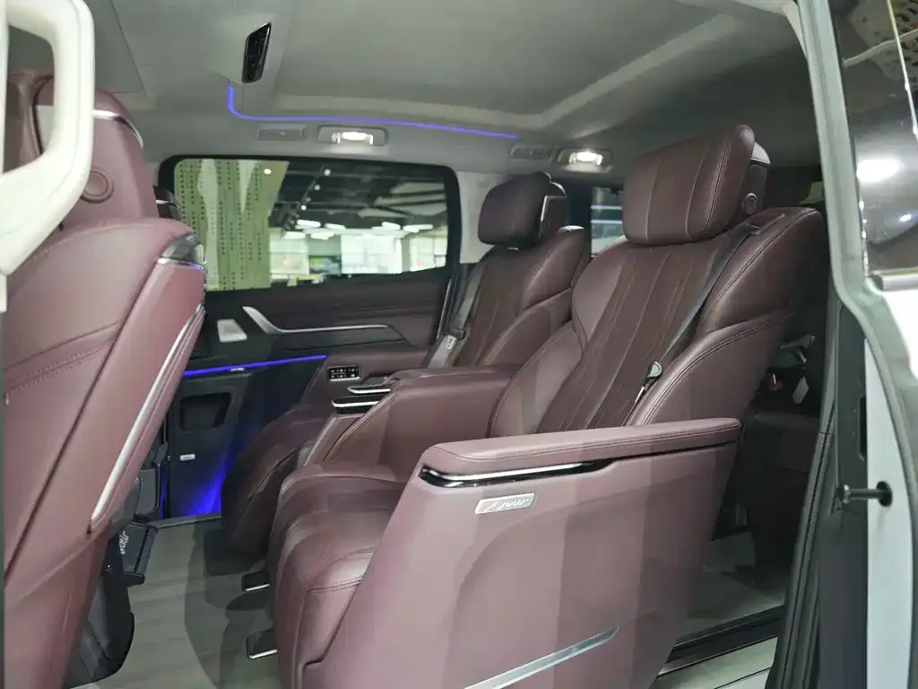Buick Century 2023 из CN, фото 6