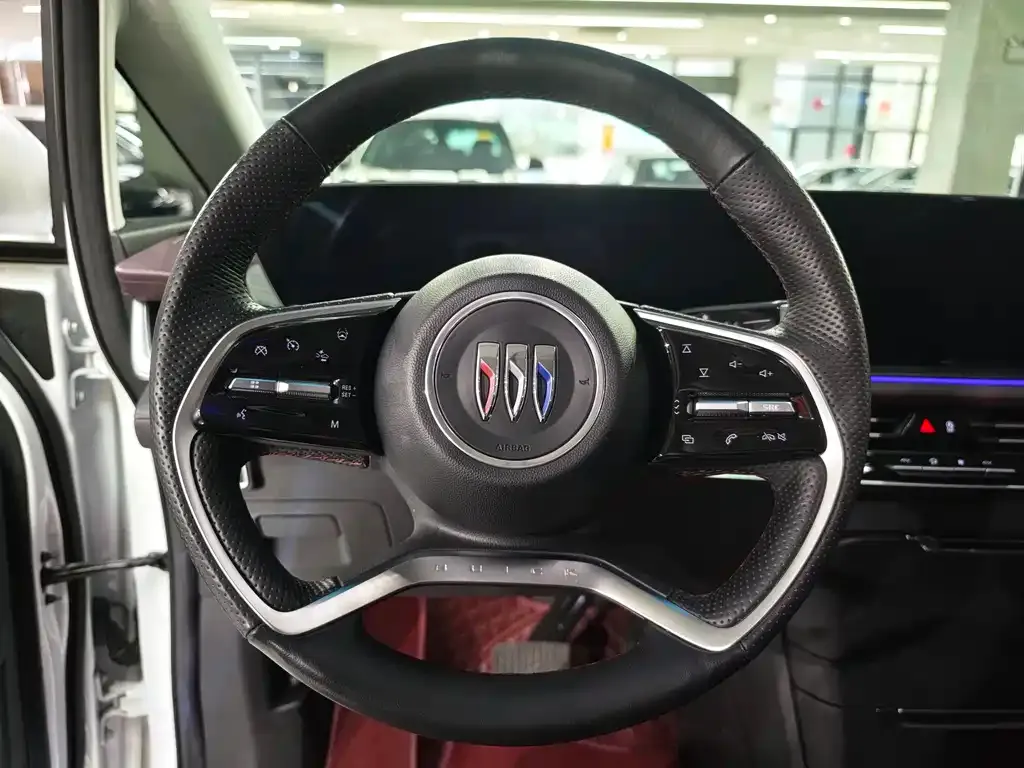 Buick Century 2023 из CN, фото 7
