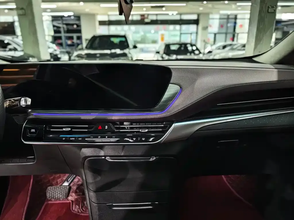Buick Century 2023 из CN, фото 8
