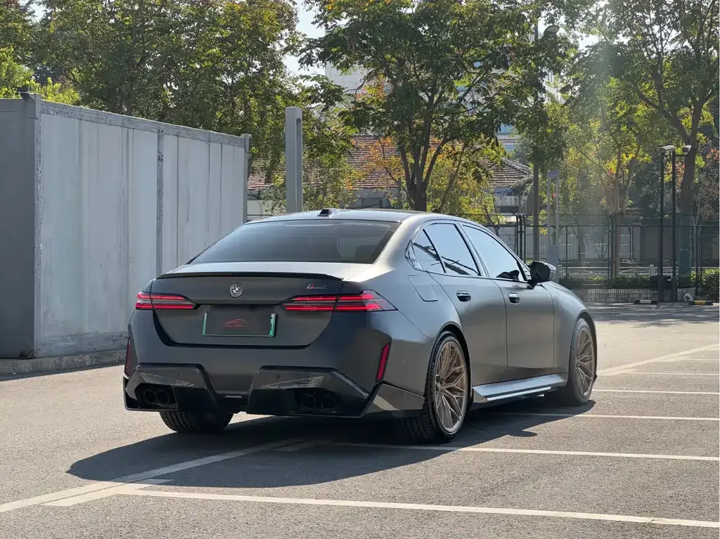 BMW M5 New Energy 2025 из CN, фото 5