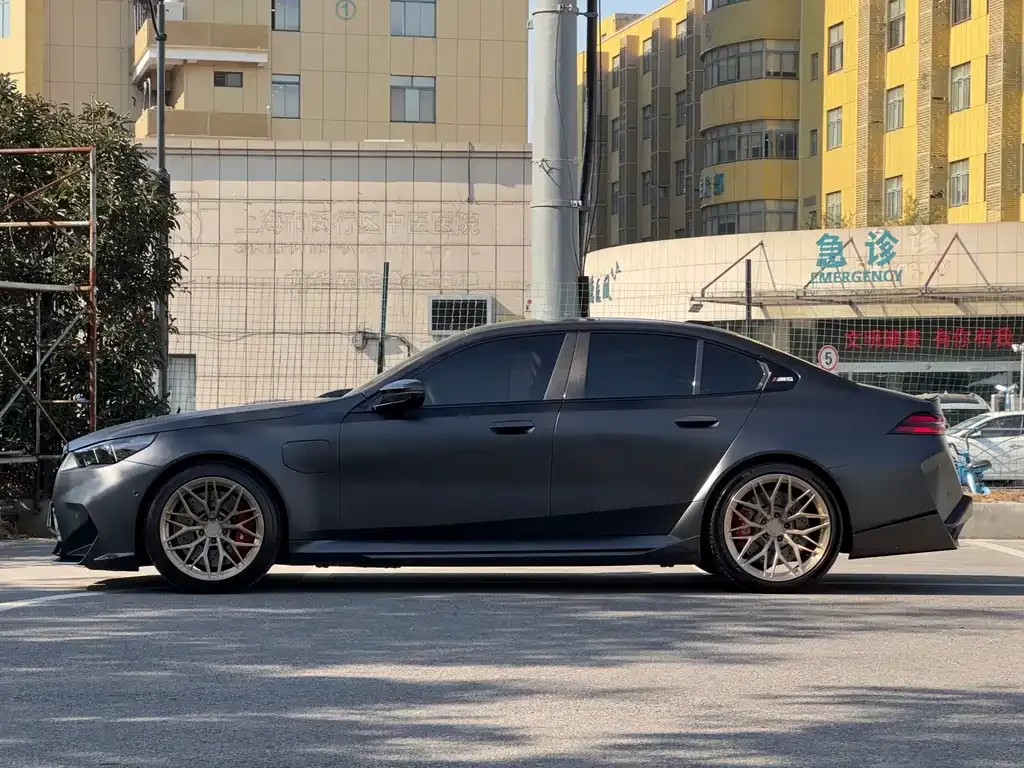 BMW M5 New Energy 2025 из CN, фото 7
