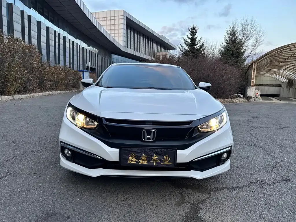 Honda Civic 2021 из CN, фото 2