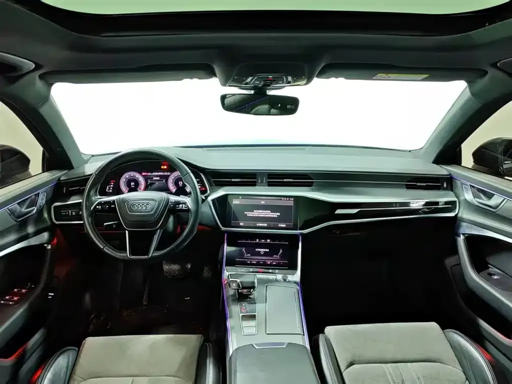 Audi A6L 2023 из CN, фото 10