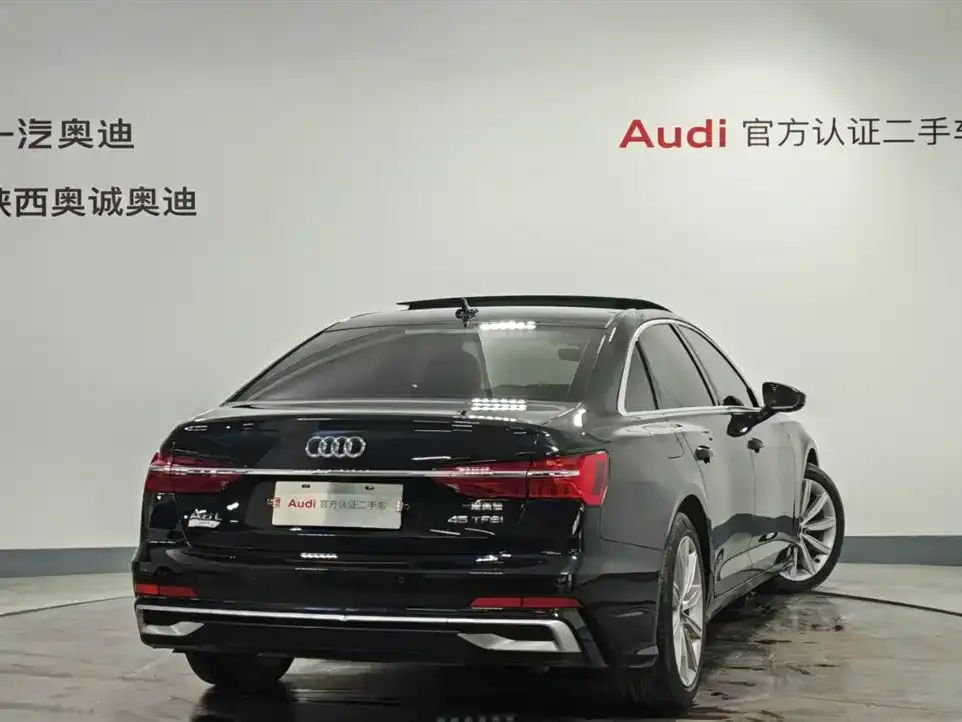 Audi A6L 2023 из CN, фото 4