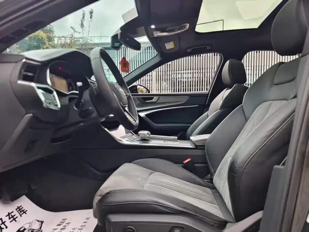 Audi A6L 2021 из CN, фото 10