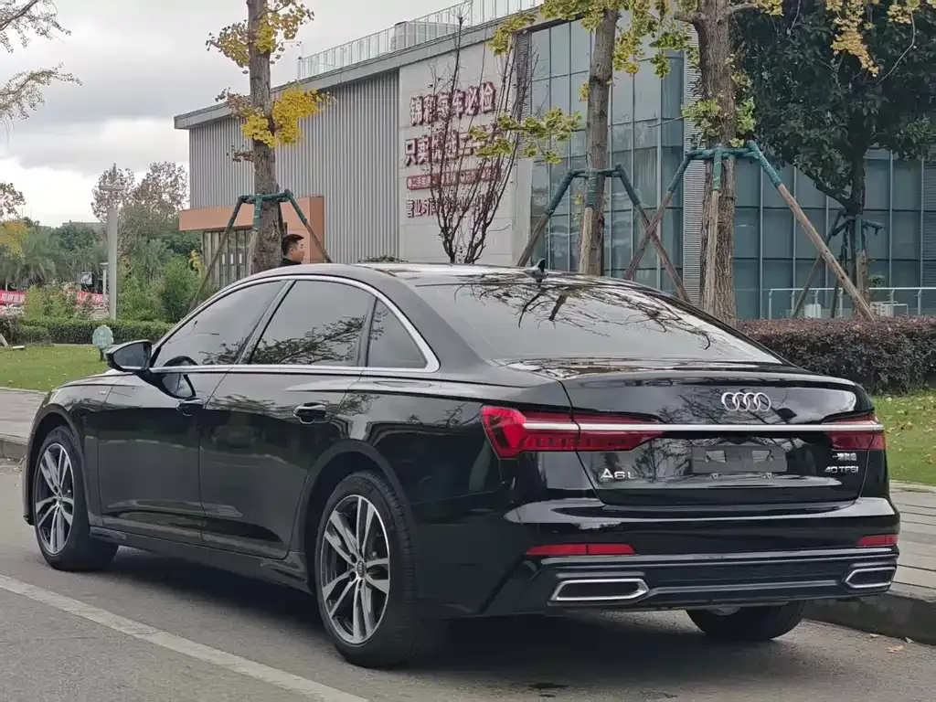 Audi A6L 2021 из CN, фото 5