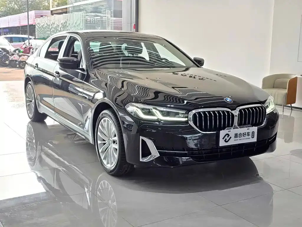 BMW 5 Series — фото 3