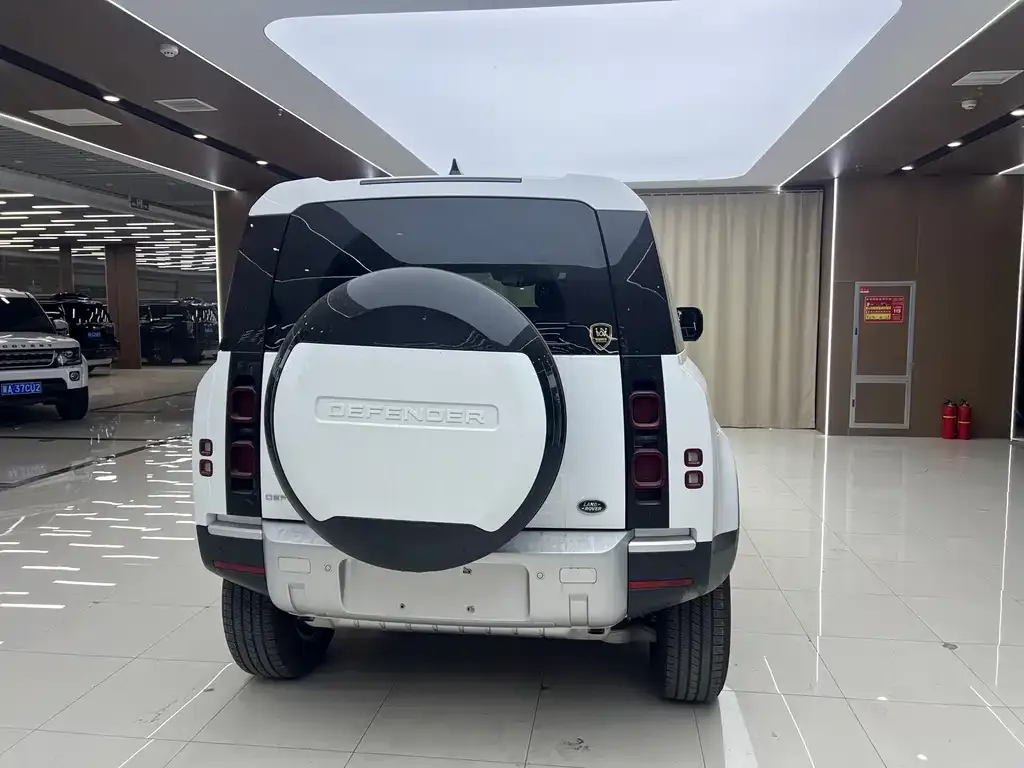 Land Rover Defender 2025 из CN, фото 7