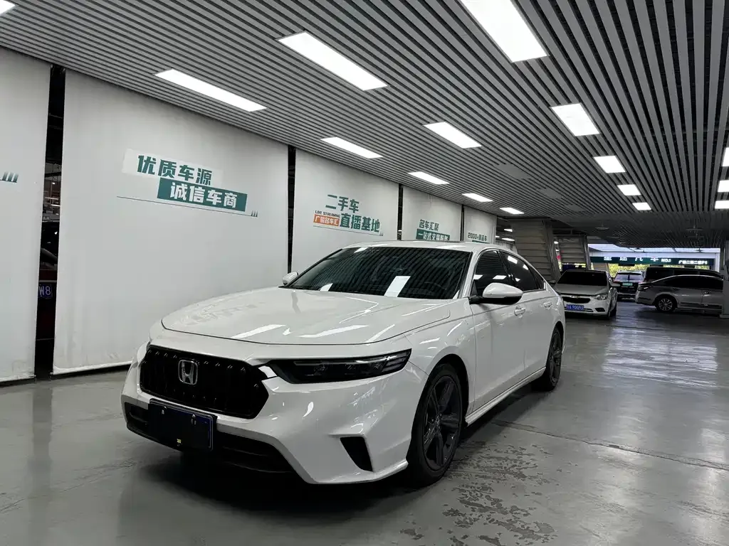 Honda Inspire 2023 из CN, фото 1