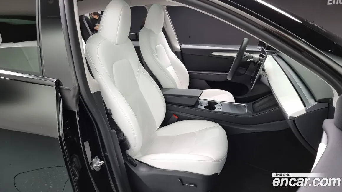 Tesla Model Y 2024 из KR, фото 10