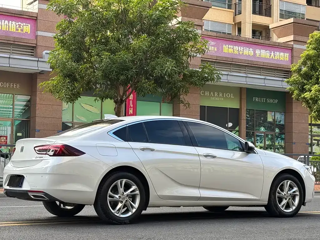 Buick Regal — фото 4