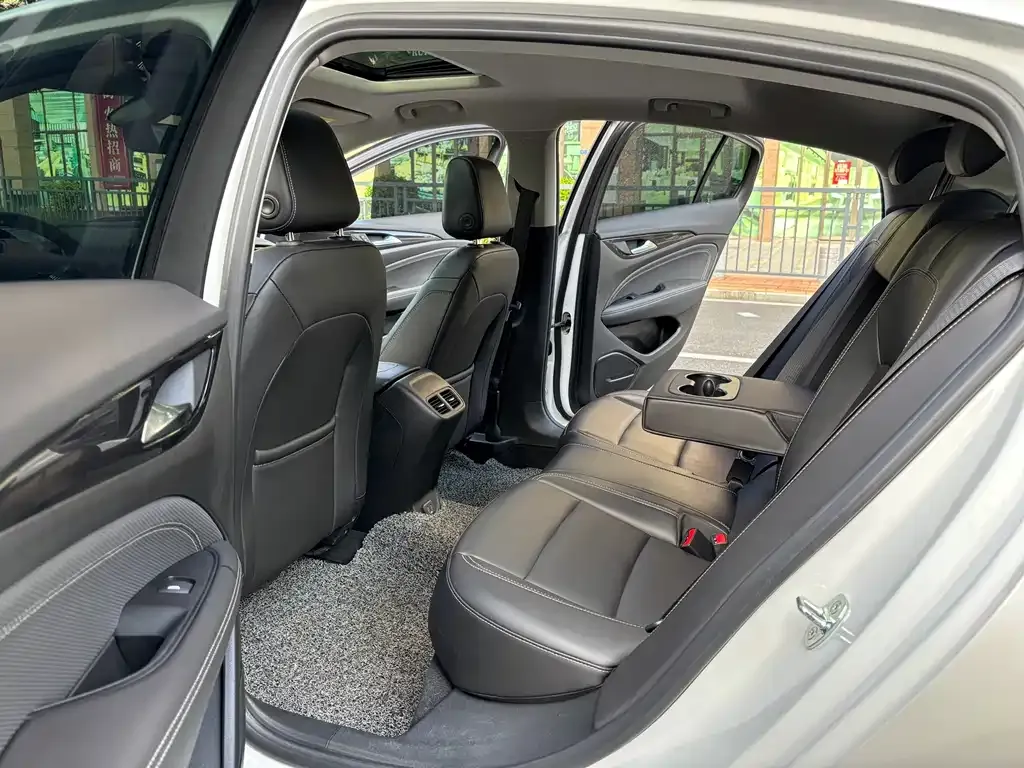 Buick Regal — фото 9