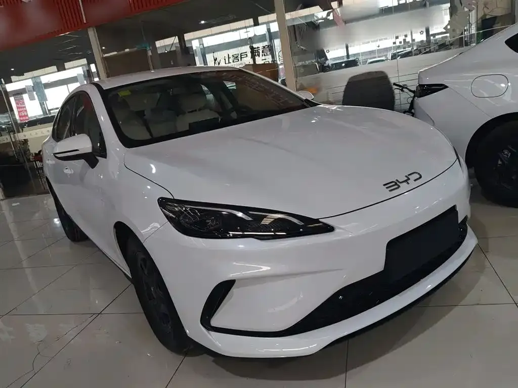 BYD Seal 05 DM-i — фото 4