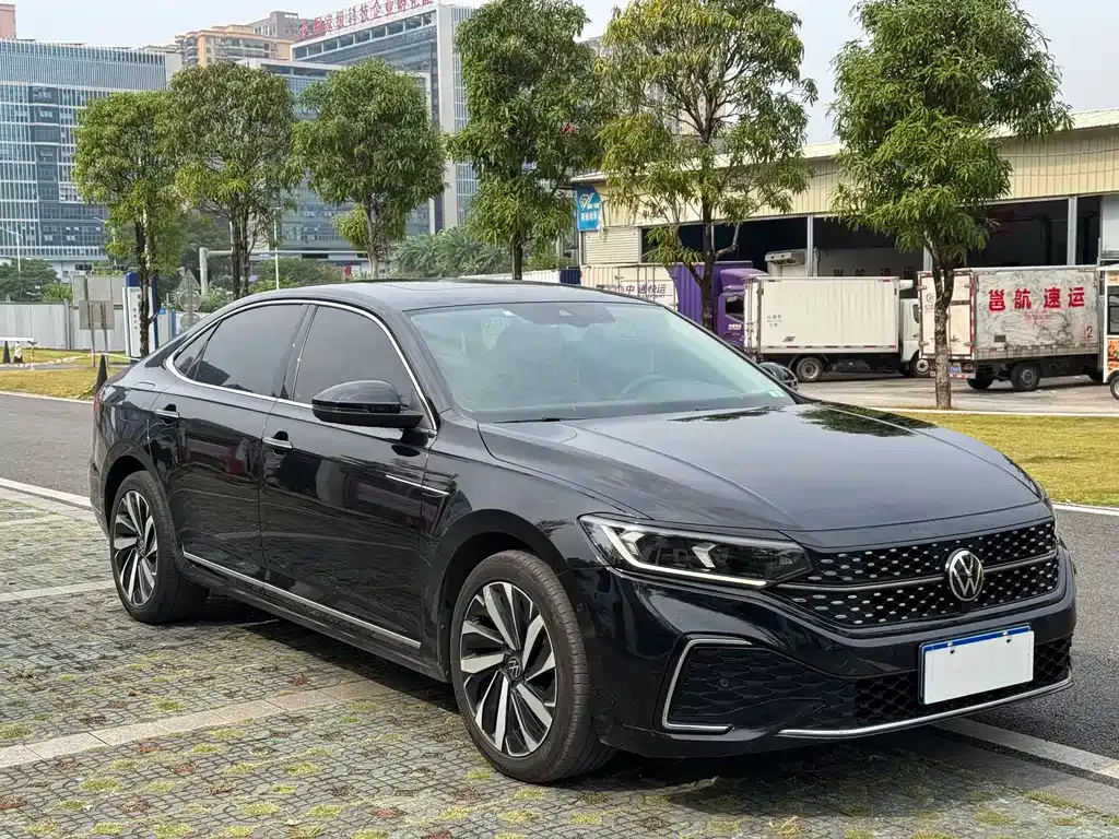 Volkswagen Passat 2021 из CN, фото 2