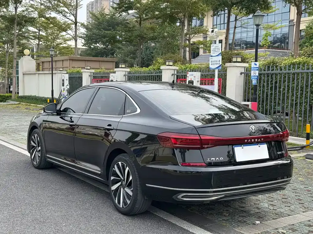 Volkswagen Passat 2021 из CN, фото 7