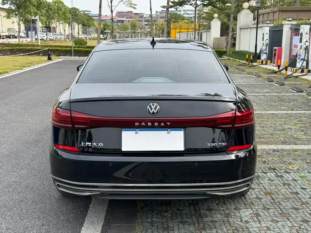 Volkswagen Passat 2021 из CN, фото 8