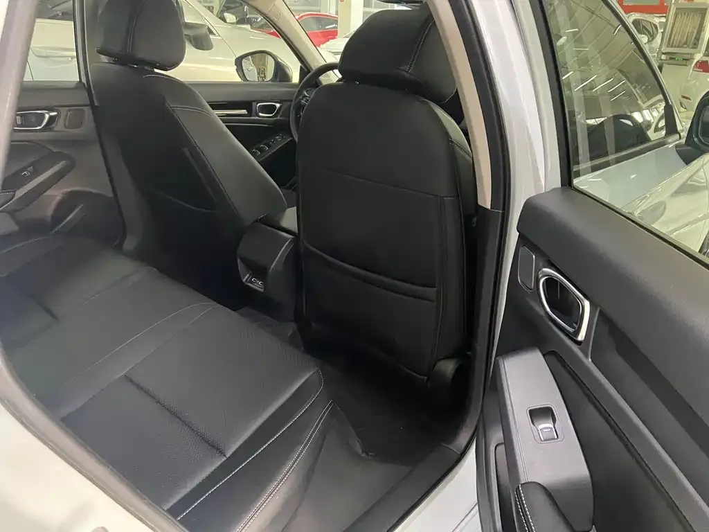 Honda Civic 2023 из CN, фото 10
