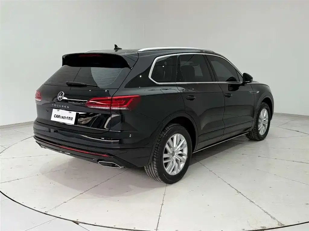 Volkswagen Touareg 2024 из CN, фото 8