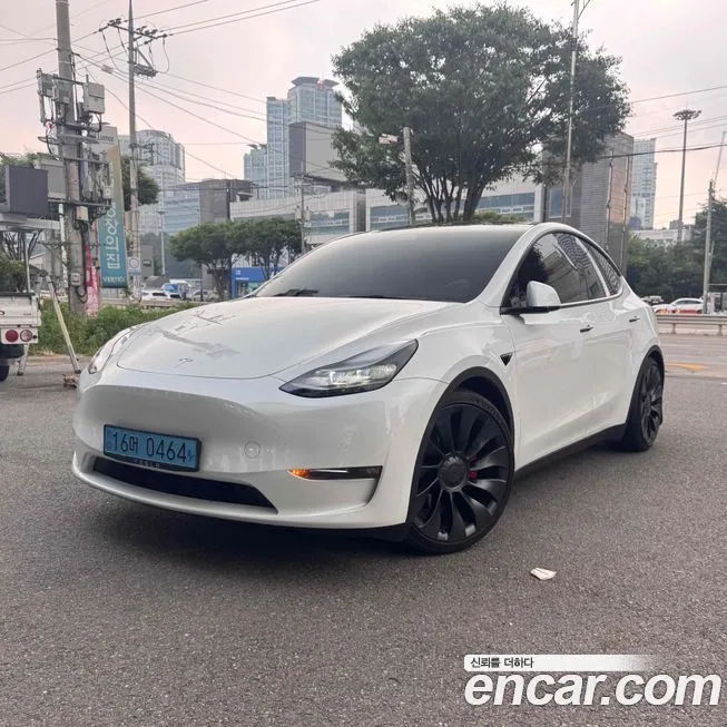 Tesla Model Y 2022 из KR, фото 2