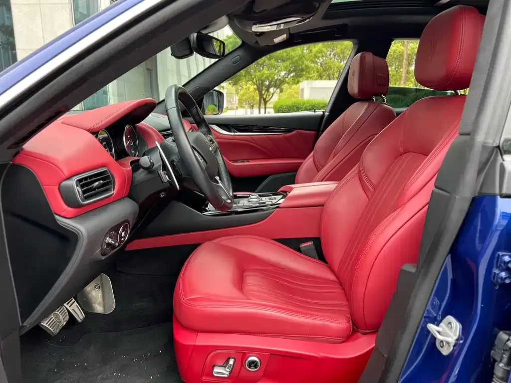 Maserati Levante 2023 из CN, фото 10