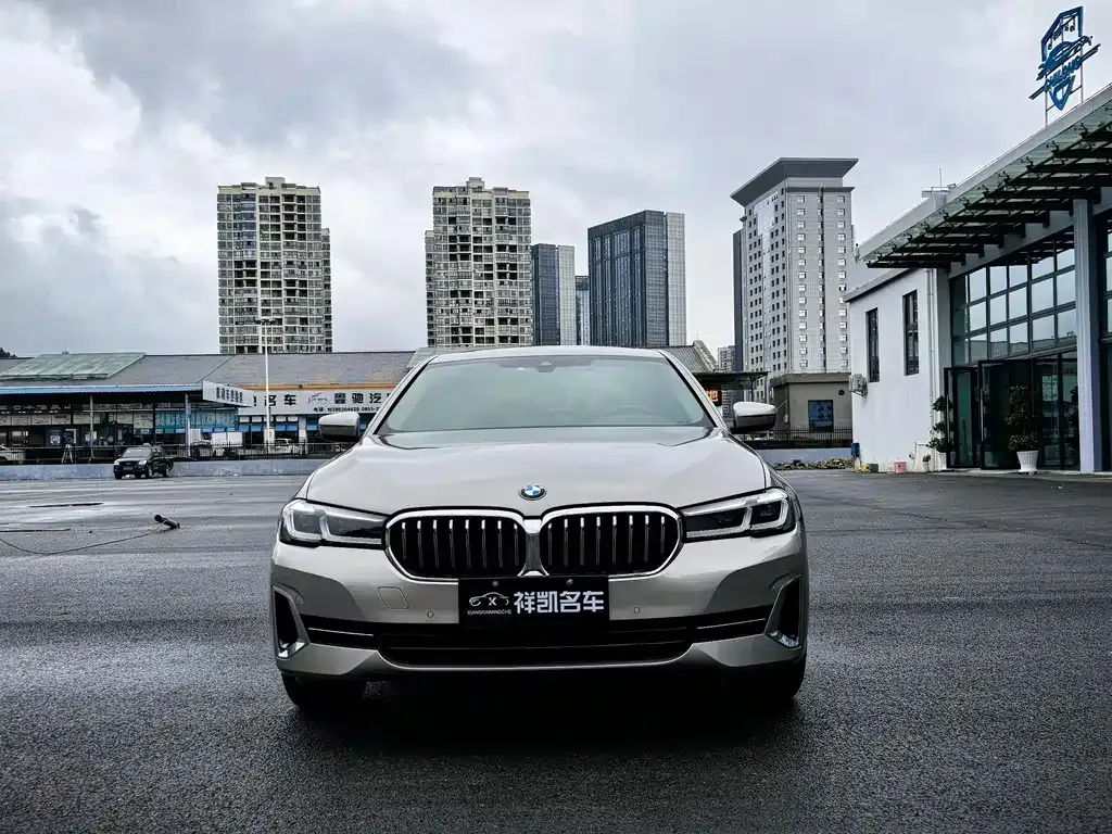 BMW 5 Series — фото 2
