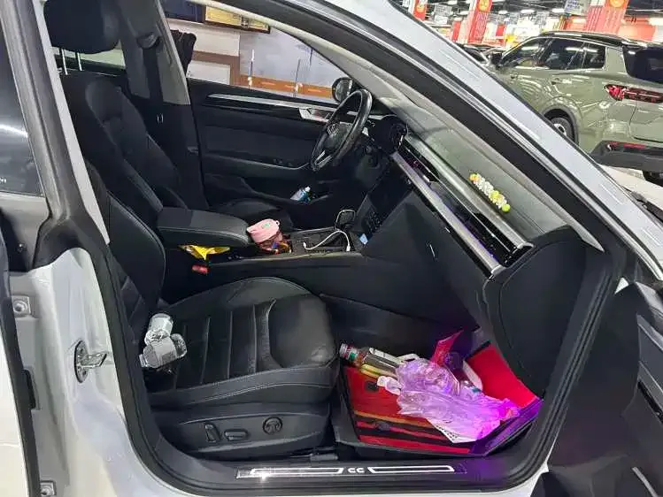 Volkswagen CC 2022 из CN, фото 8