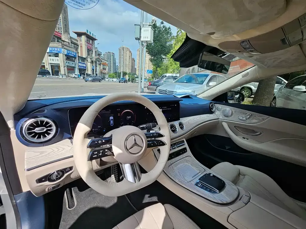 Mercedes-Benz E-Class (Import) — фото 10