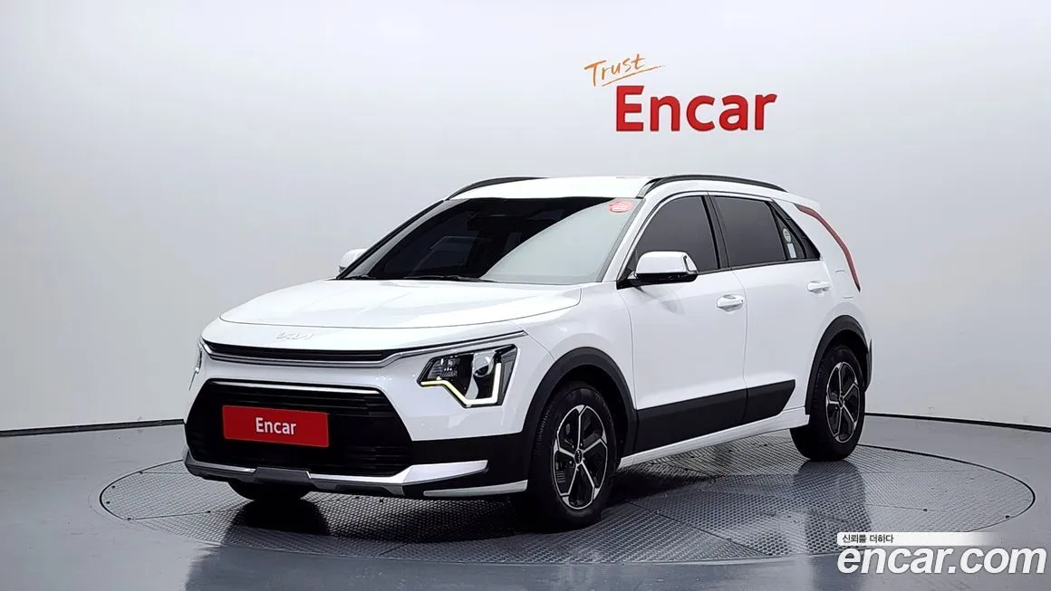 Kia Niro — фото 1