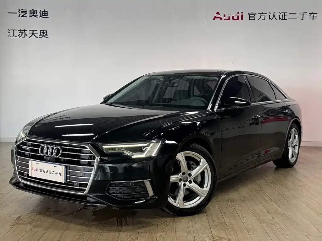 Audi A6L — фото 1