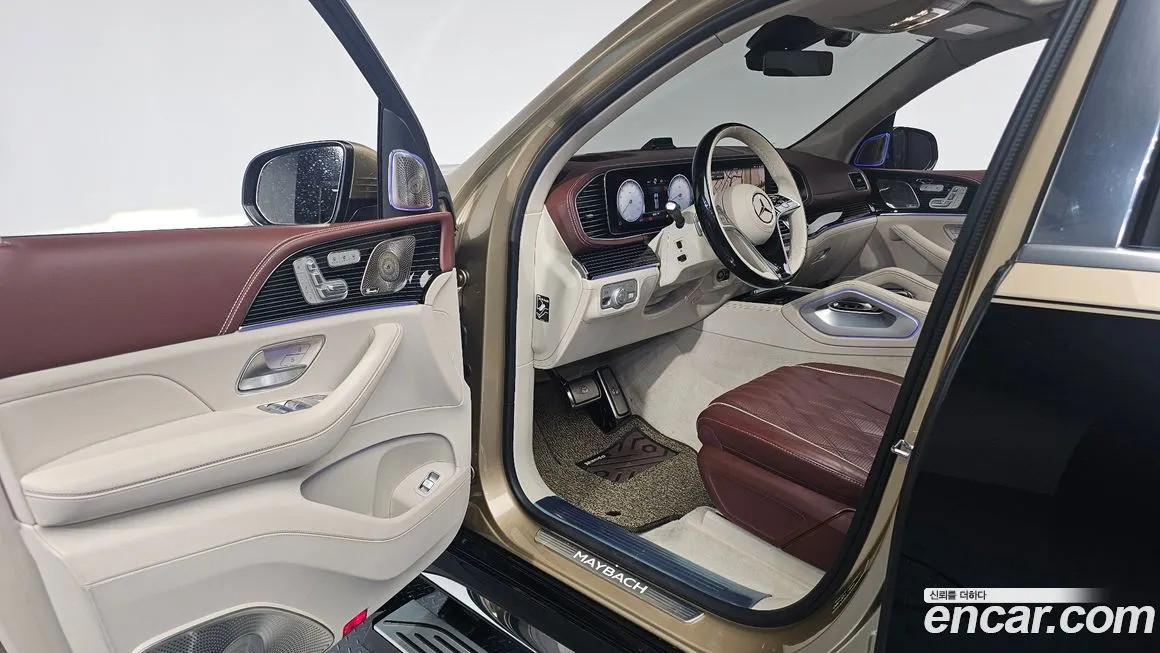 Mercedes-Benz GLS-Class — фото 10