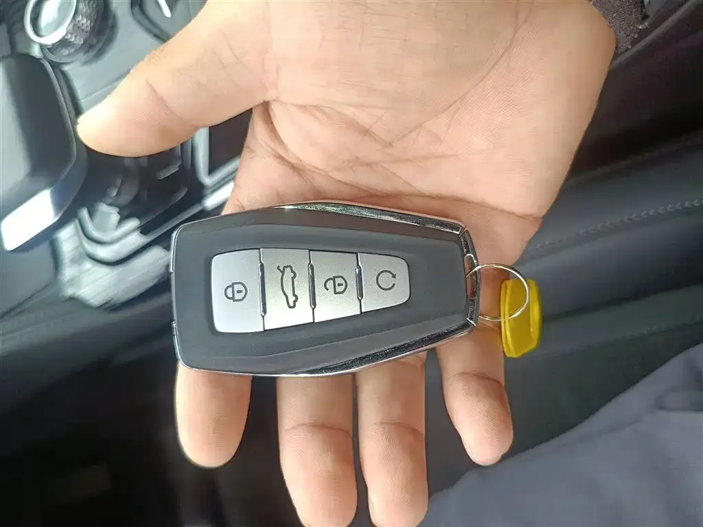 Geely Xingyue L 2024 из CN, фото 9