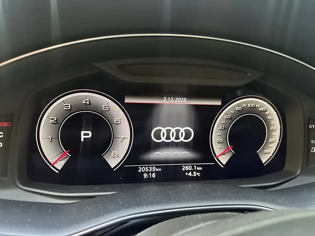 Audi Q7 — фото 6