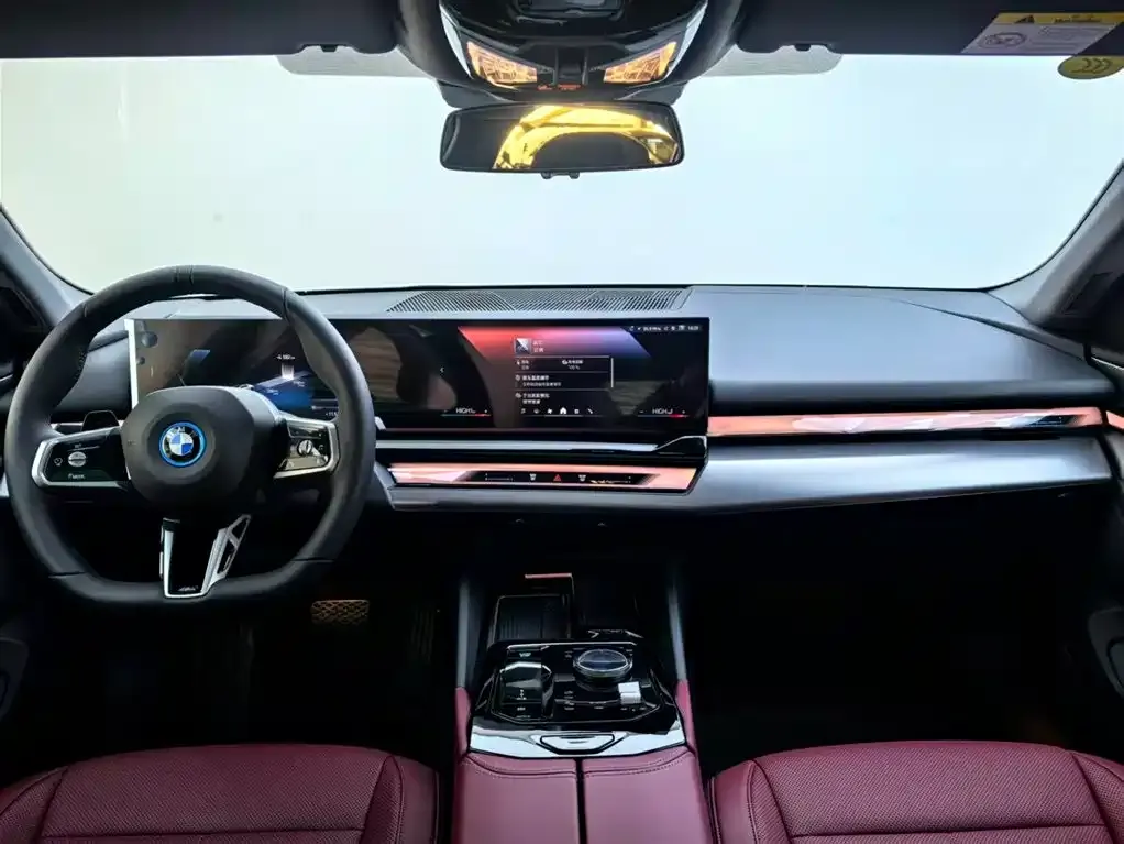 BMW i5 — фото 7