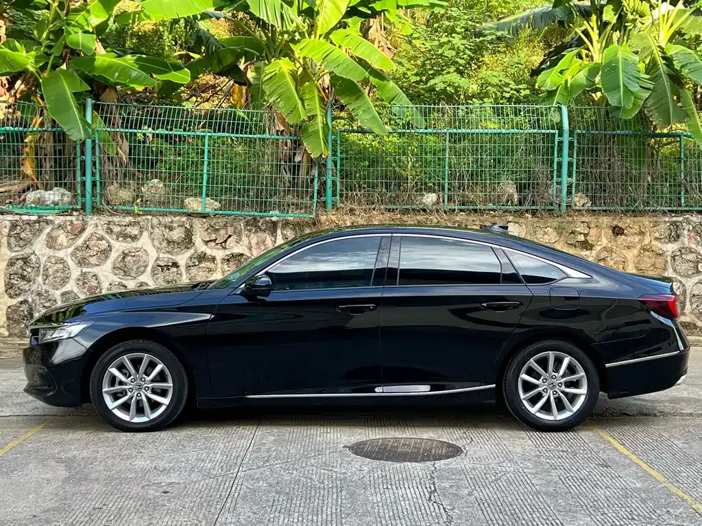 Honda Accord — фото 3