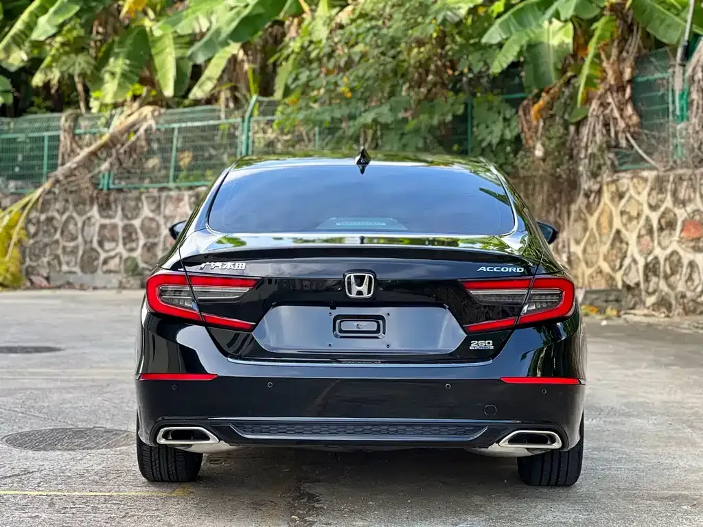 Honda Accord — фото 5