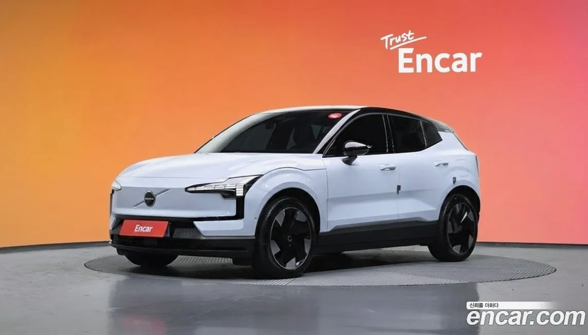 Volvo EX30 2025 из KR, фото 1