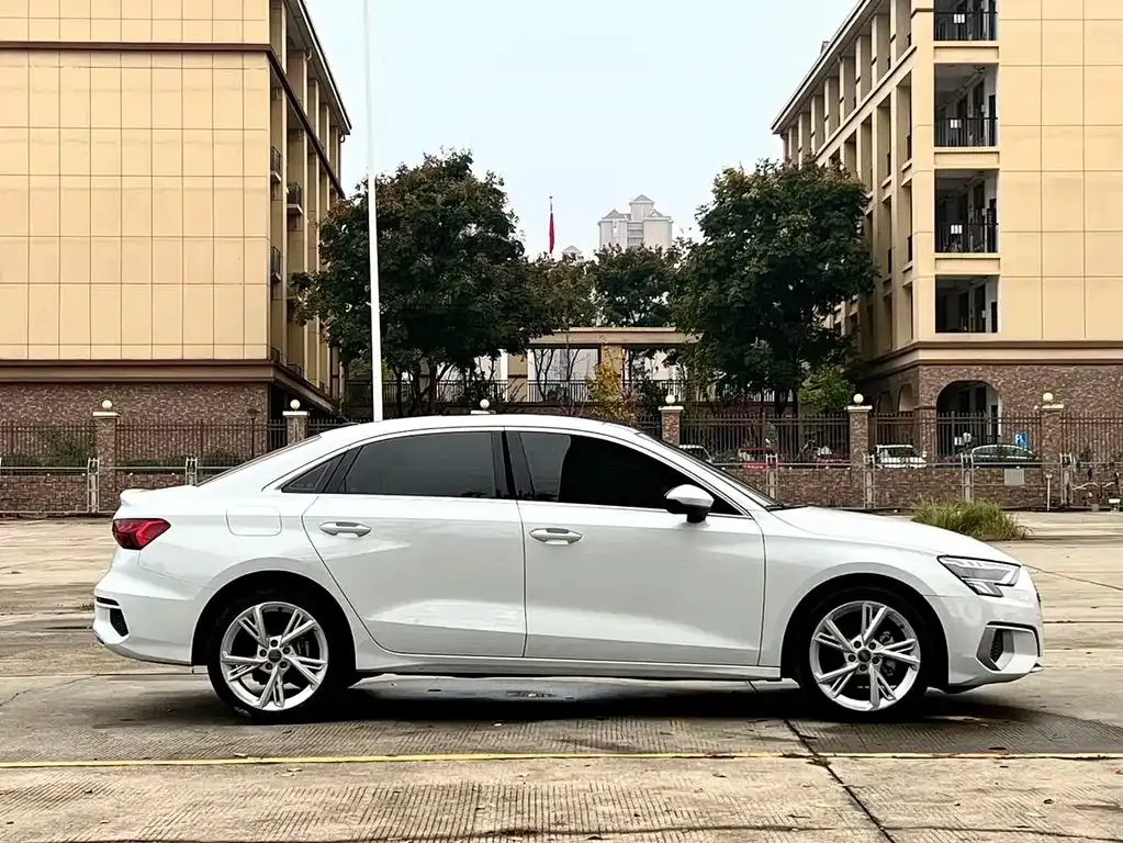 Audi A3 — фото 7