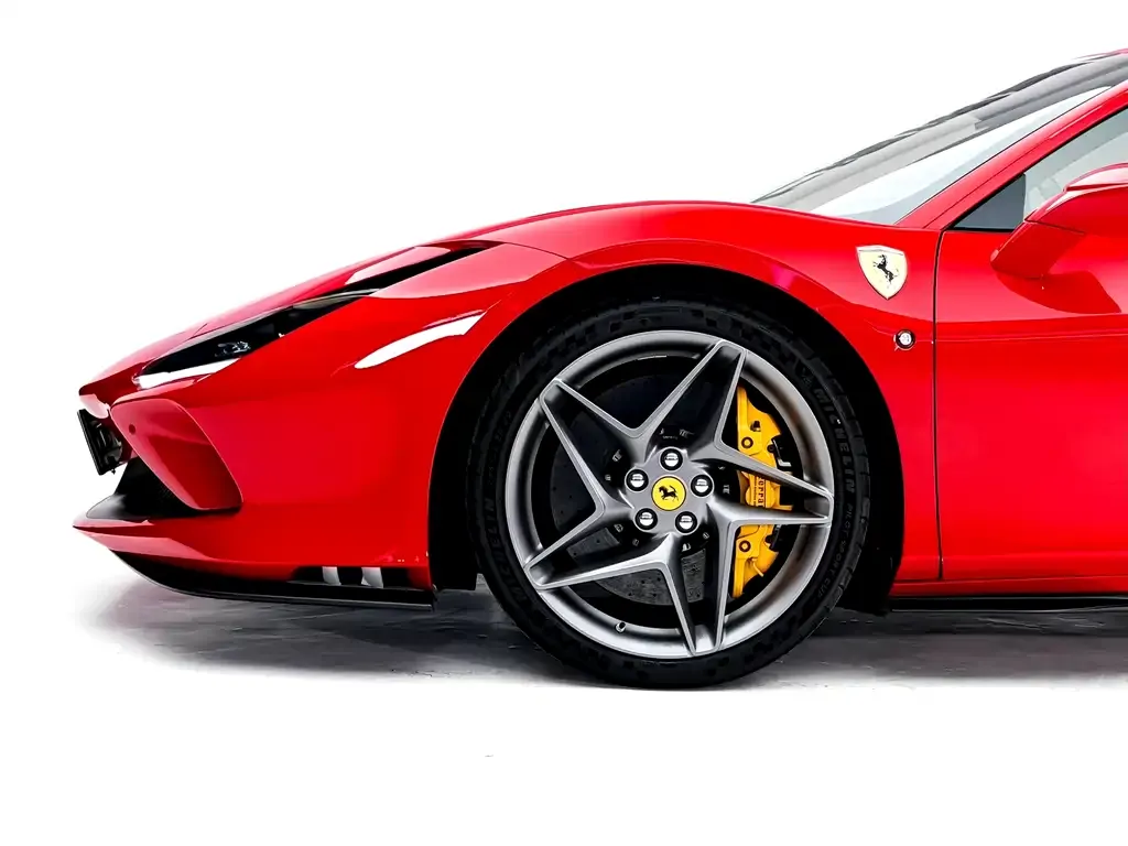 Ferrari F8 — фото 9
