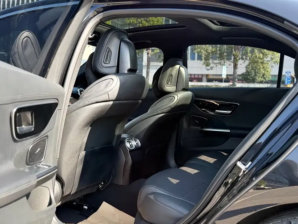 Mercedes-Benz C-Class 2023 из CN, фото 9
