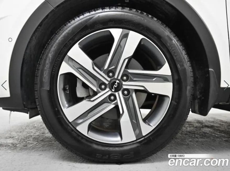 Kia Sorento — фото 5