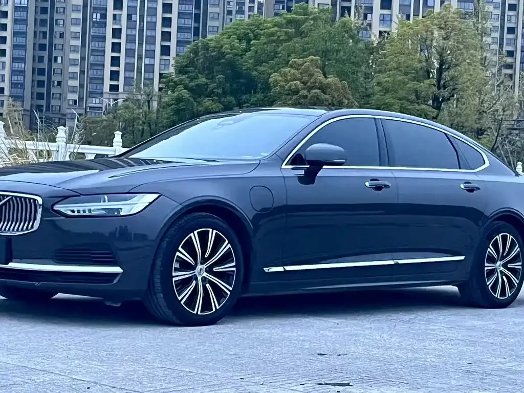 Volvo S90 PHEV — фото 1