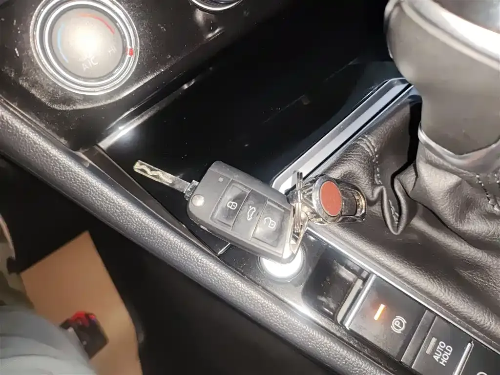 Volkswagen Sagitar 2022 из CN, фото 9