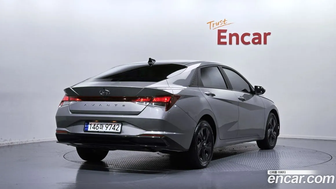 Hyundai AVANTE — фото 2