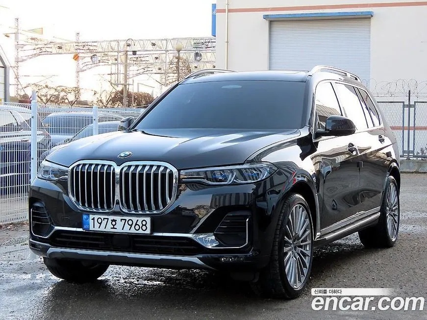BMW X7 — фото 2