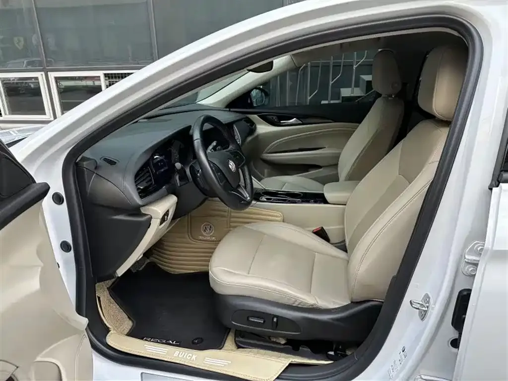 Buick Regal — фото 10